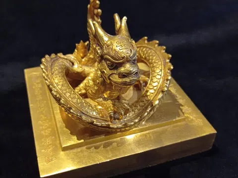 Ấn vàng vua Minh Mạng được đưa khỏi danh mục đấu giá tại Pháp
